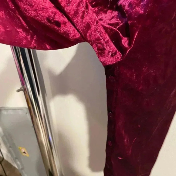 Genuine Kids Oshkosh babygirl burgandy jumper velour gold speck sparkles size 3T - Picture 6 of 8